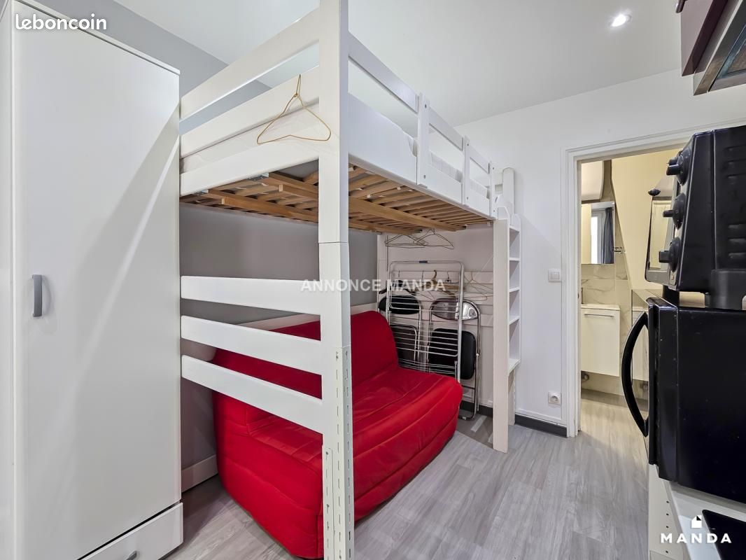 Appartement 1 pièce 11 m² · à Paris · 11 m² · 700 €