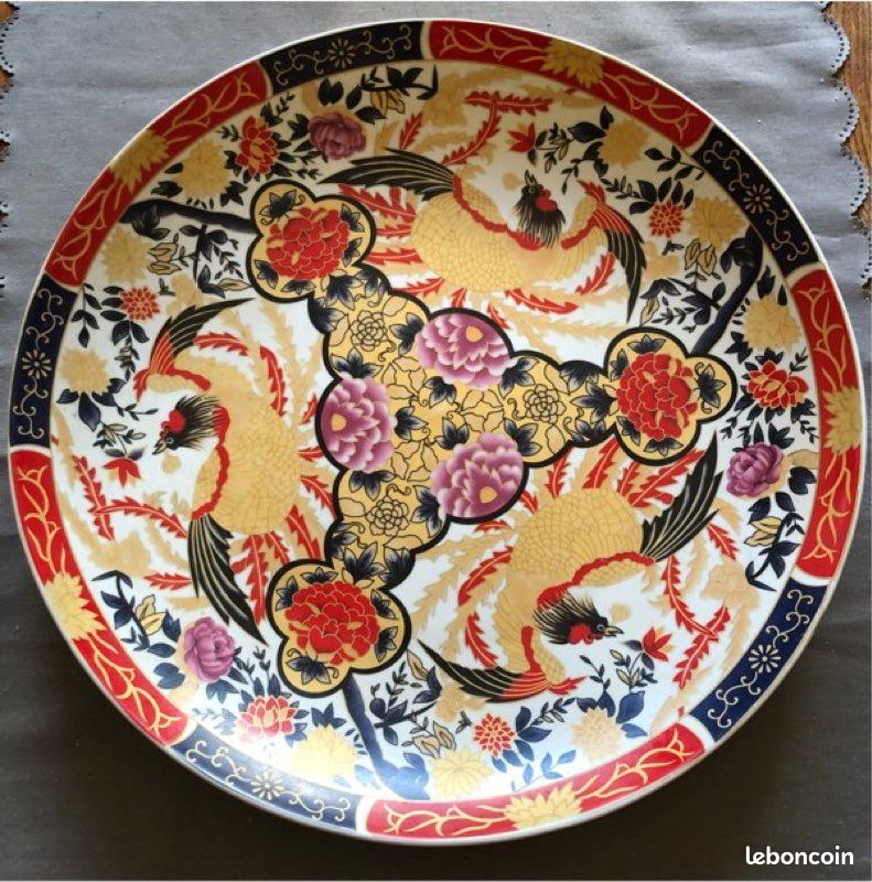 Assiette Taous Lhor Véritable – 36 Cm – Porcelaine – Motif Paon – Occasion