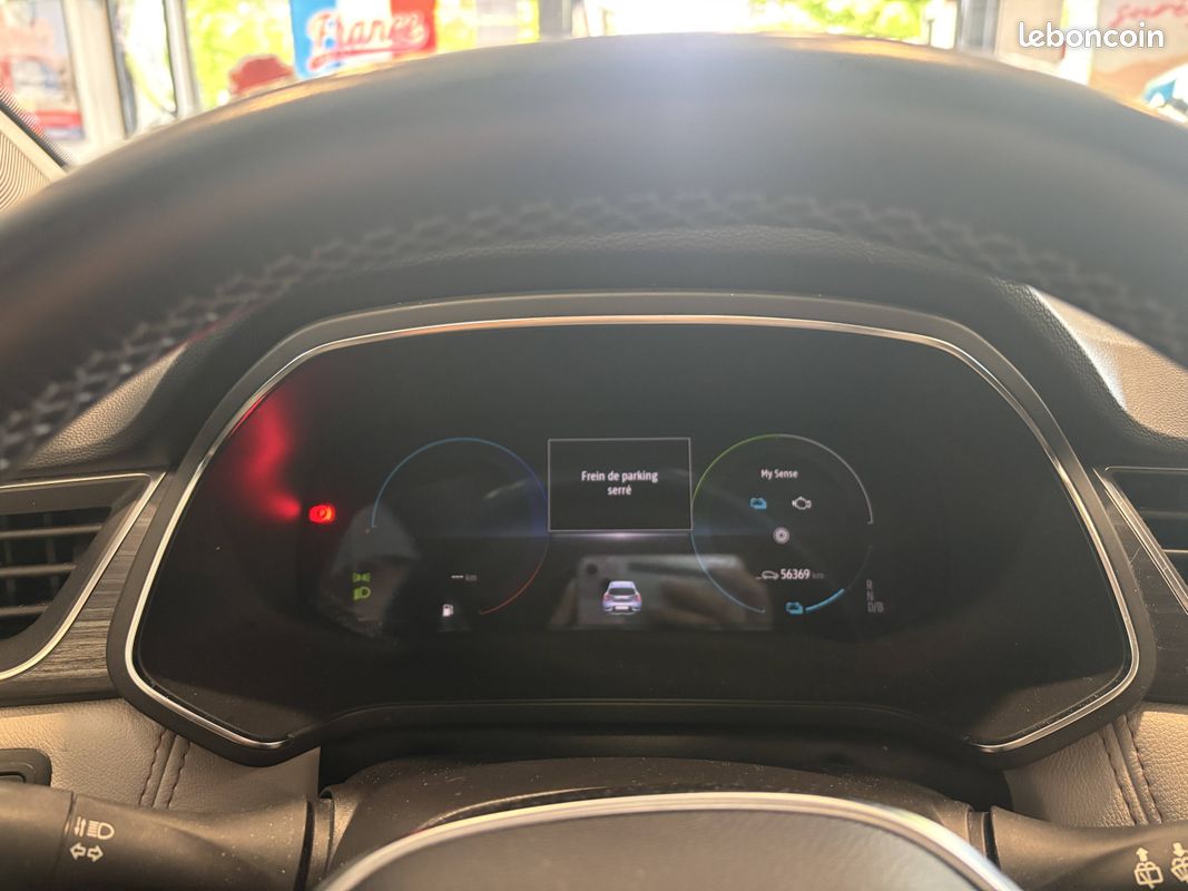 RENAULT Captur E-Tech hybride 145 Equilibre (image 21)