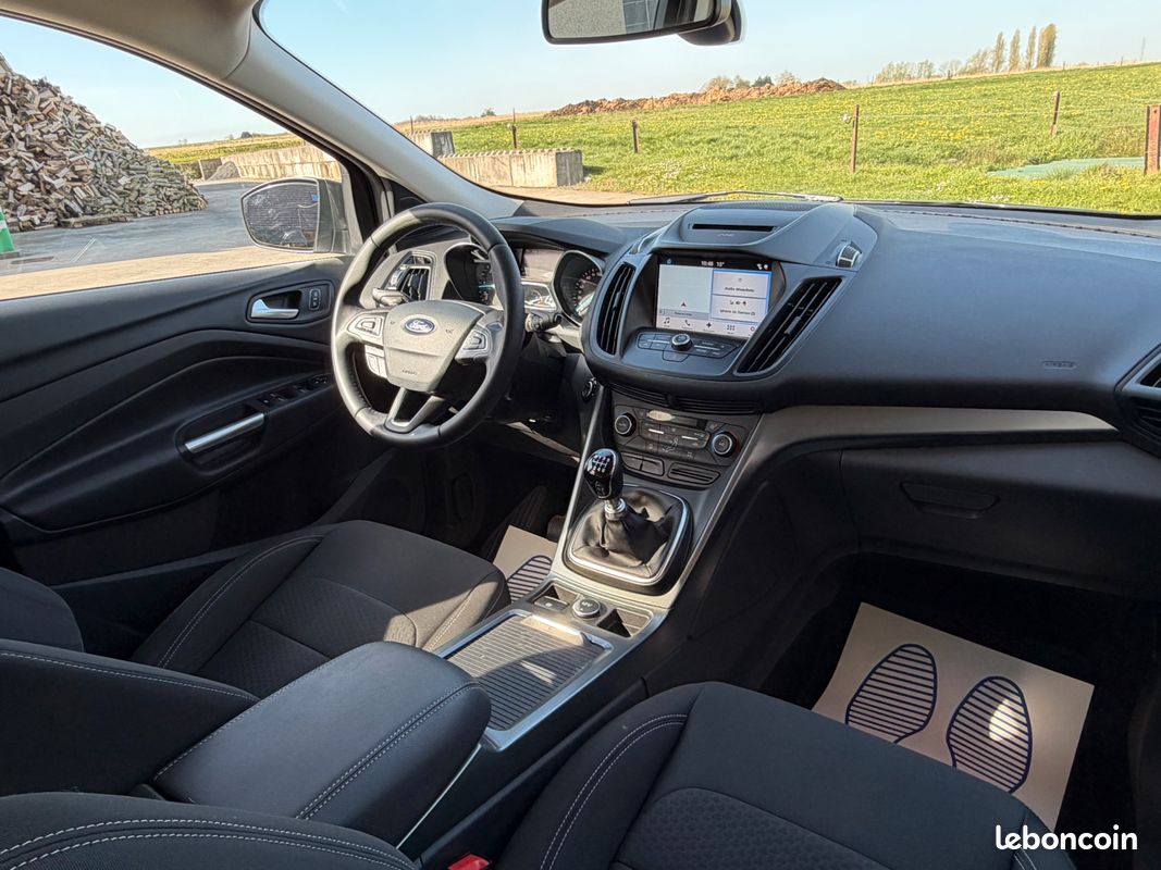 Ford Kuga 1.5 TDCi 120CH - 1ère main - Garantie (image 5)