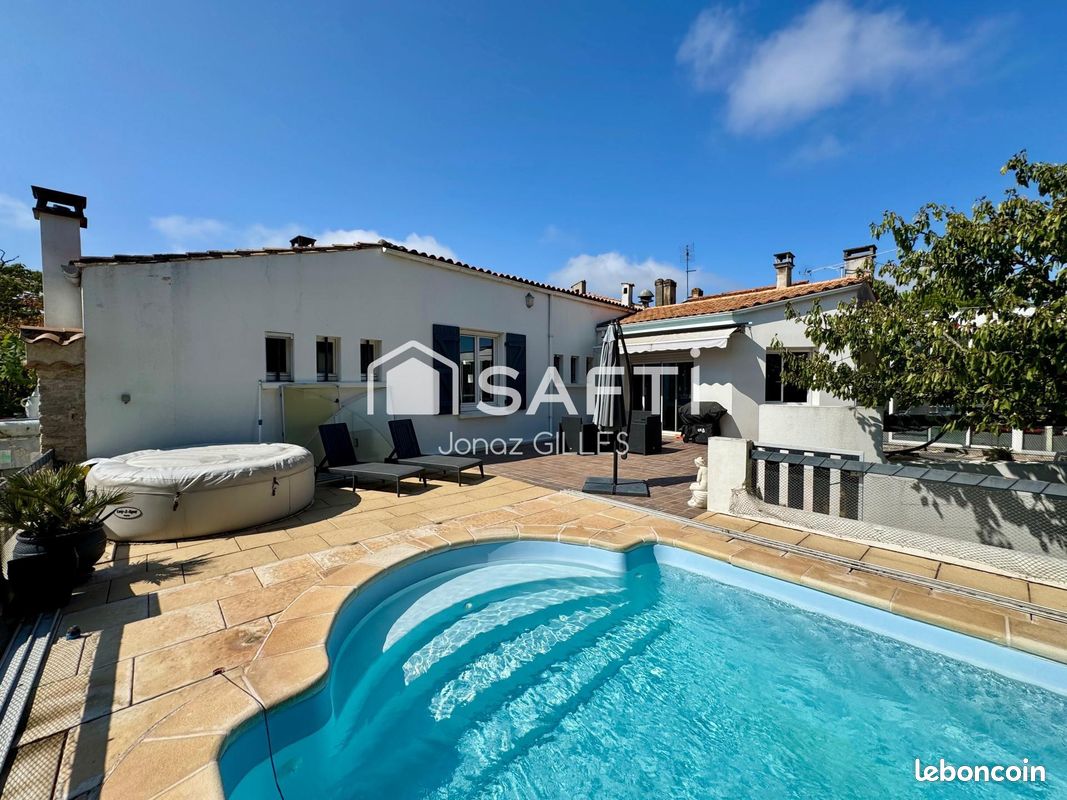 Maison 5 pièces 136 m² · à Le Château-d'Oléron · 136 m² · 443 000 €