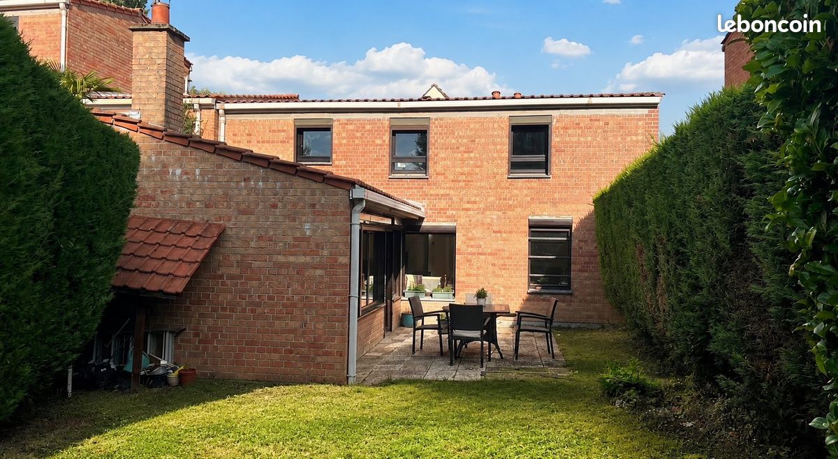 Maison 5 pièces 104 m² · à Villeneuve-d'Ascq · 104 m² · 398 000 €