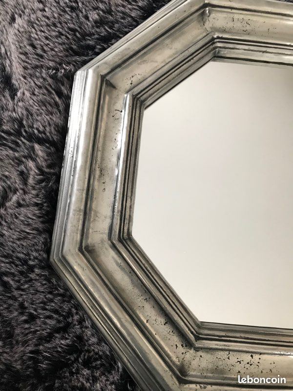 Miroir ancien en étain 65cmx55cm (image 4)