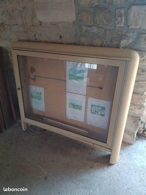 Vitrine aluminium vintage (image 1)