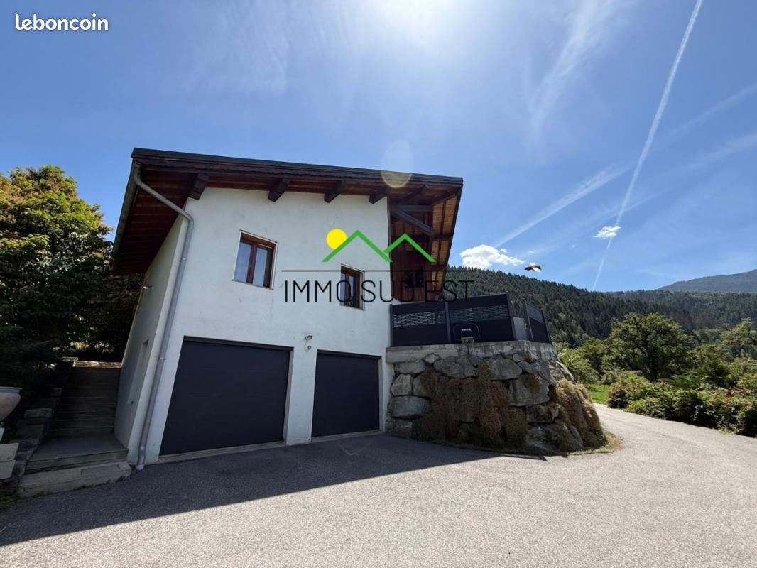 Maison 6 pièces 148 m² · à La Plagne Tarentaise · 148 m² · 833 000 €