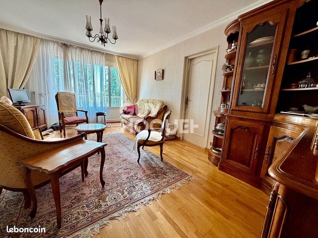 Appartement 3 pièces 64 m² · à Dijon · 64 m² · 135 000 €
