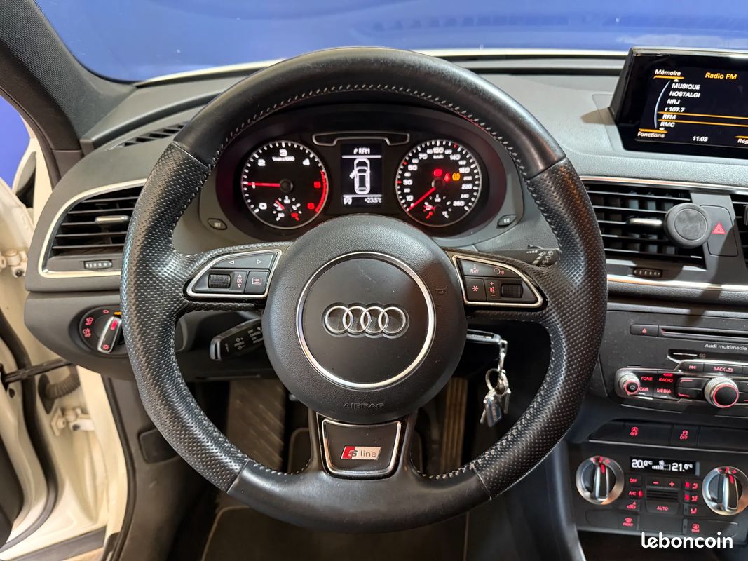 AUDI Q3 2.0 D 140ch AMBIENTE - 2014 - Suivi complet - Jantes alliage - Finition Sline (image 13)