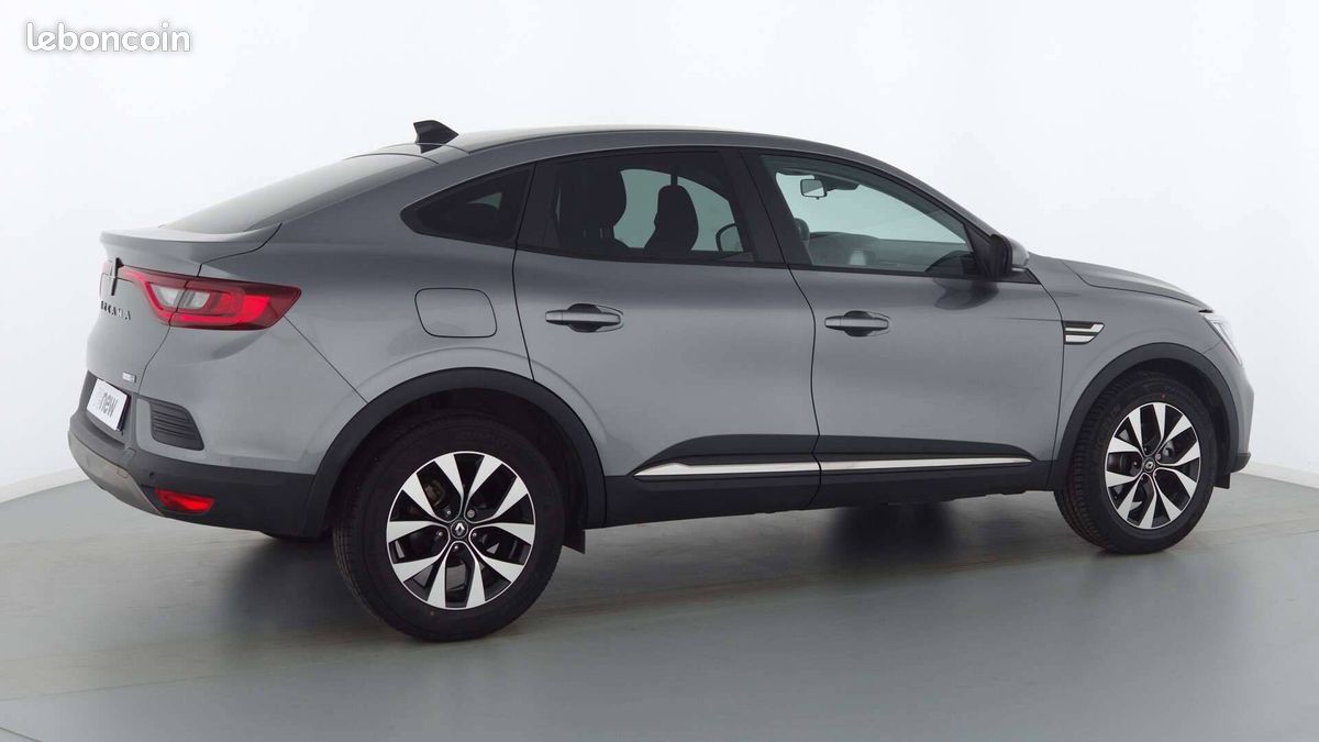 Renault arkana e tech 145 business (image 12)