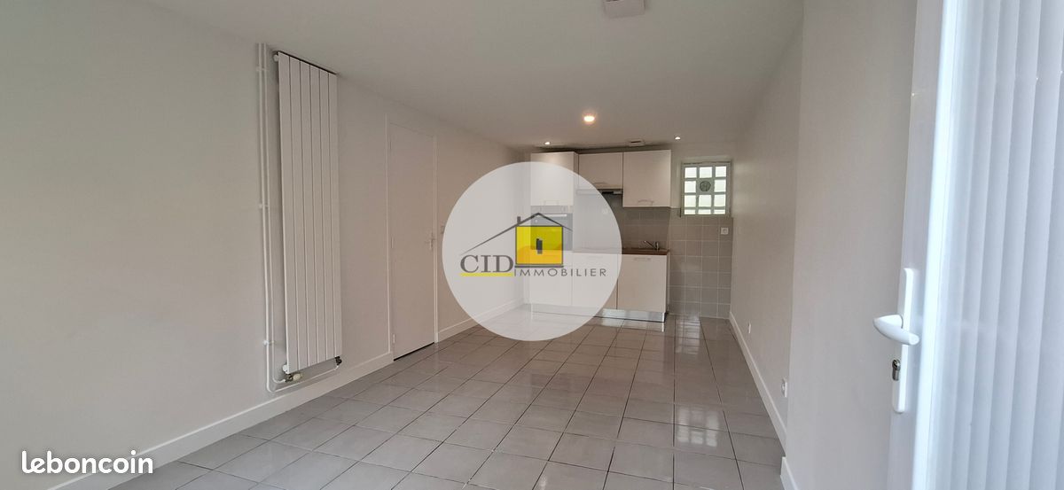 Appartement 1 pièce 22 m² · à Saint-Priest · 22 m² · 560 €/mois