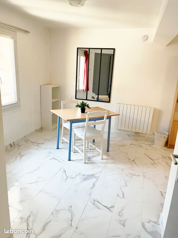 Appartement 1 pièce 28 m² · à Bordeaux · 28 m² · 533 €