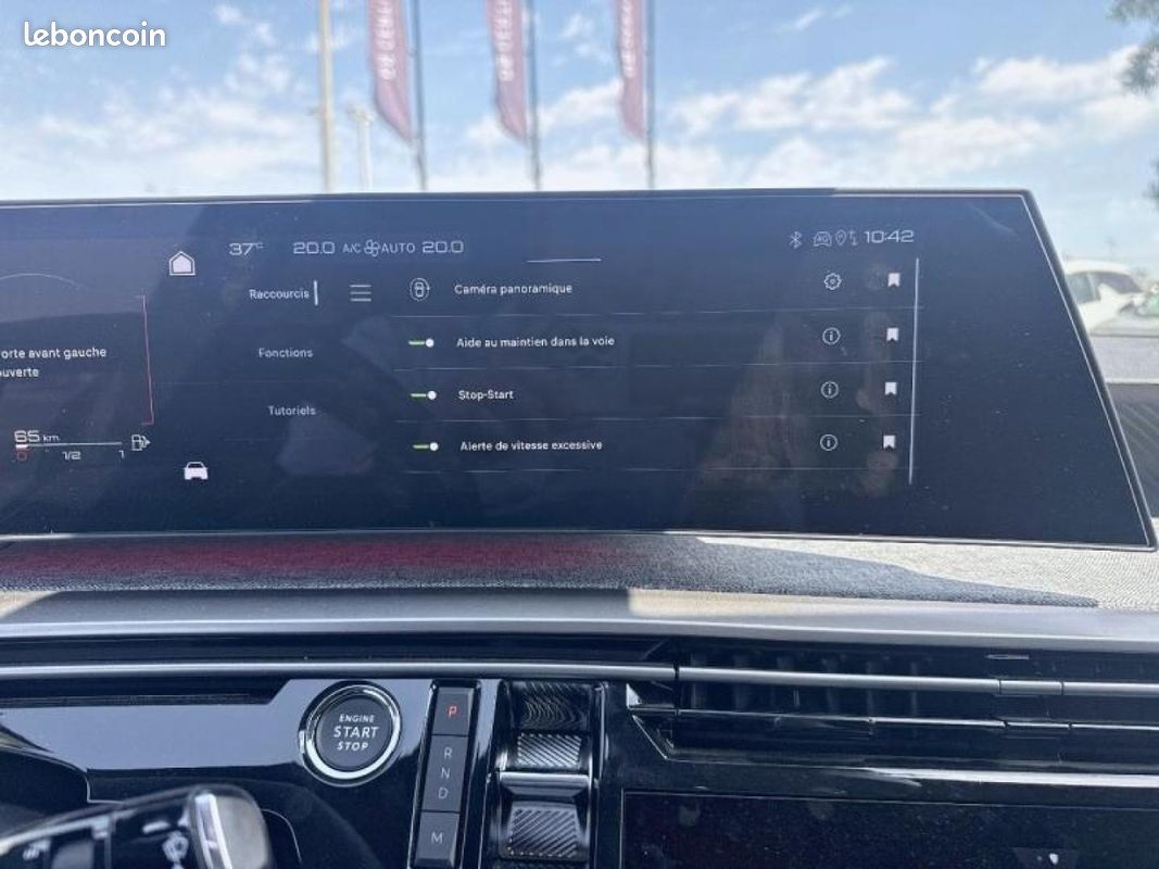 Peugeot 3008 1.2 Hybrid 136ch Allure e-DCS6 (image 21)