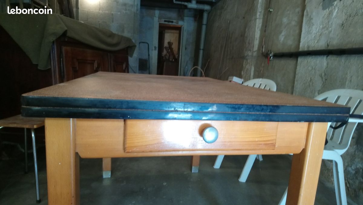 Table de cuisine en bois (image 5)
