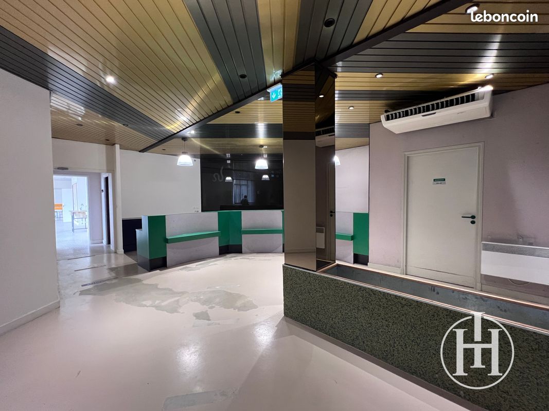 Inconnu 212 m² Montluçon · 212 m² · 120 000 €
