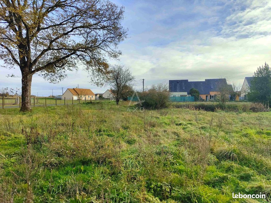 Terrain 1203 m² VILLAINES SOUS MALICORNE · à Villaines-sous-Malicorne · 33 000 €