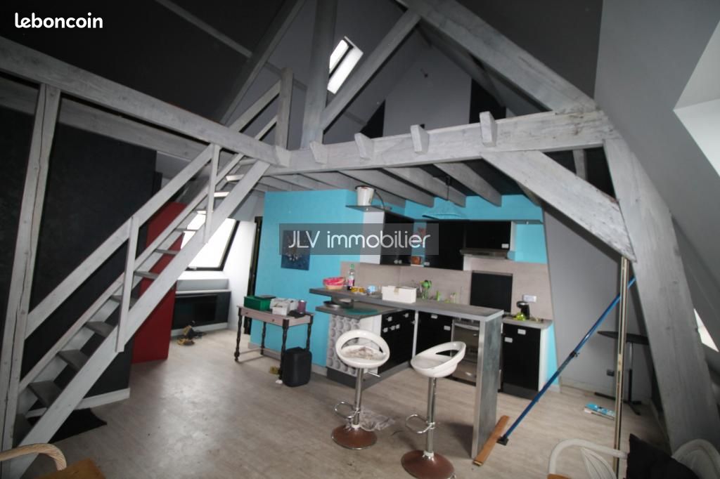 Immeuble 3 pièces 217 m² (image 1)
