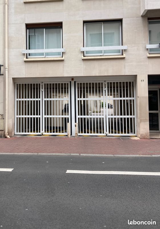 Box fermés · à Levallois-Perret · 26 000 €