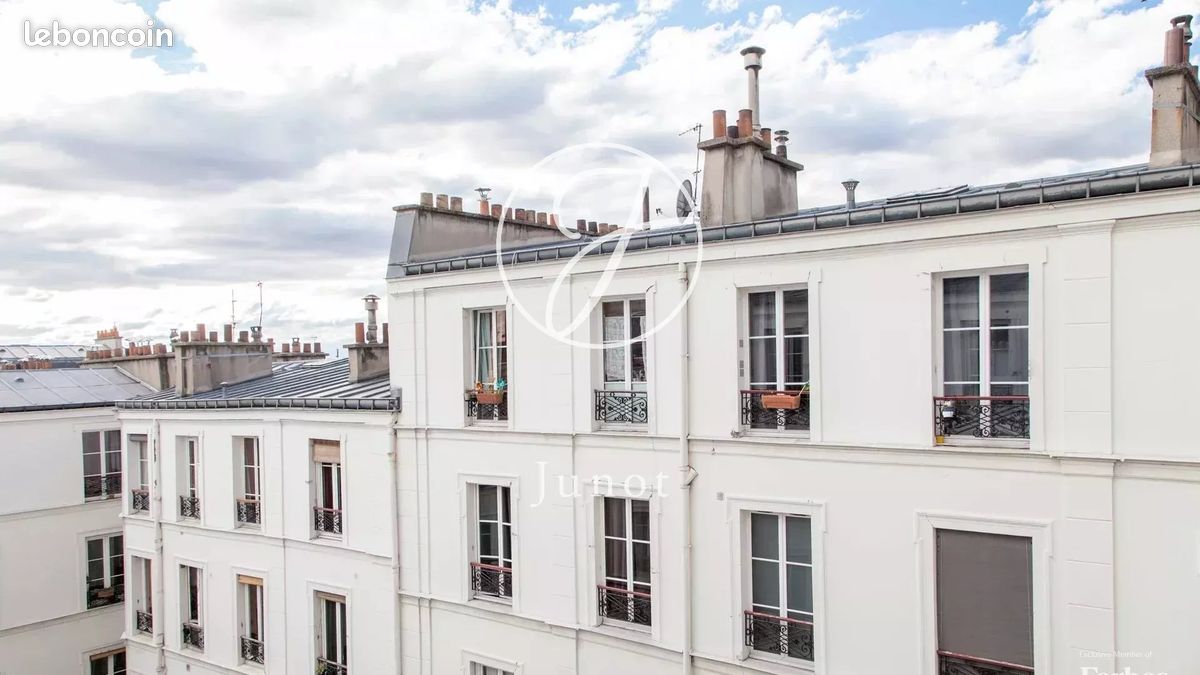 Appartement 2 pièces 31 m² · à Paris · 31 m² · 369 000 €