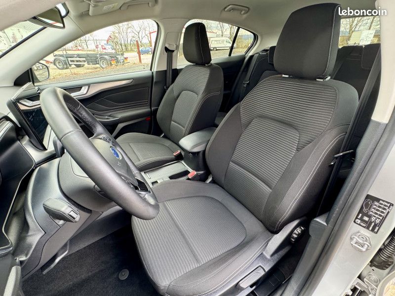 Ford FOCUS FLEXIFUEL 125CH TITANIUM X BUSINESS POWERSHIFT / CAMÉRA / 1ÈRE MAIN / 49 000 KM (image 16)