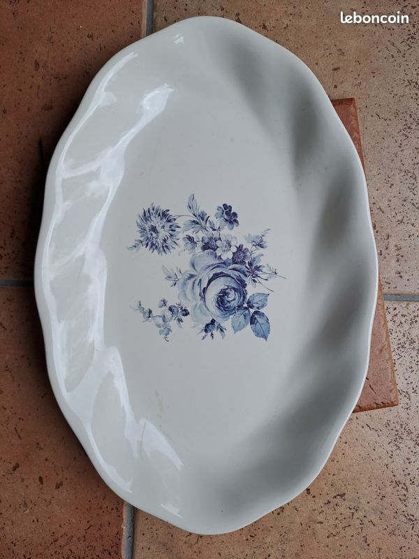 Très joli plat ovale grand format de Salins (image 1)