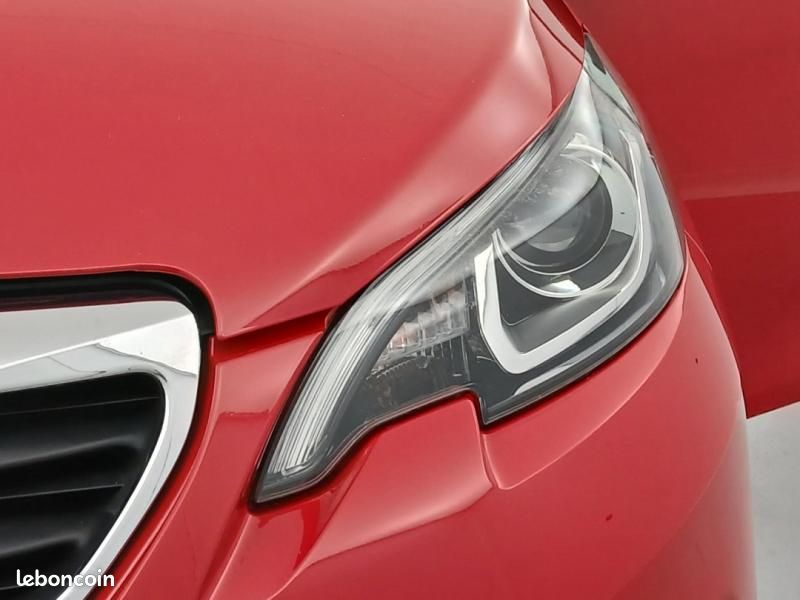 Peugeot 108 VTi 72 Like S&S 4cv 5p (image 18)