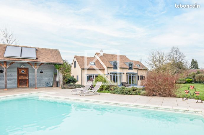 Propriété 6 pièces 180 m²