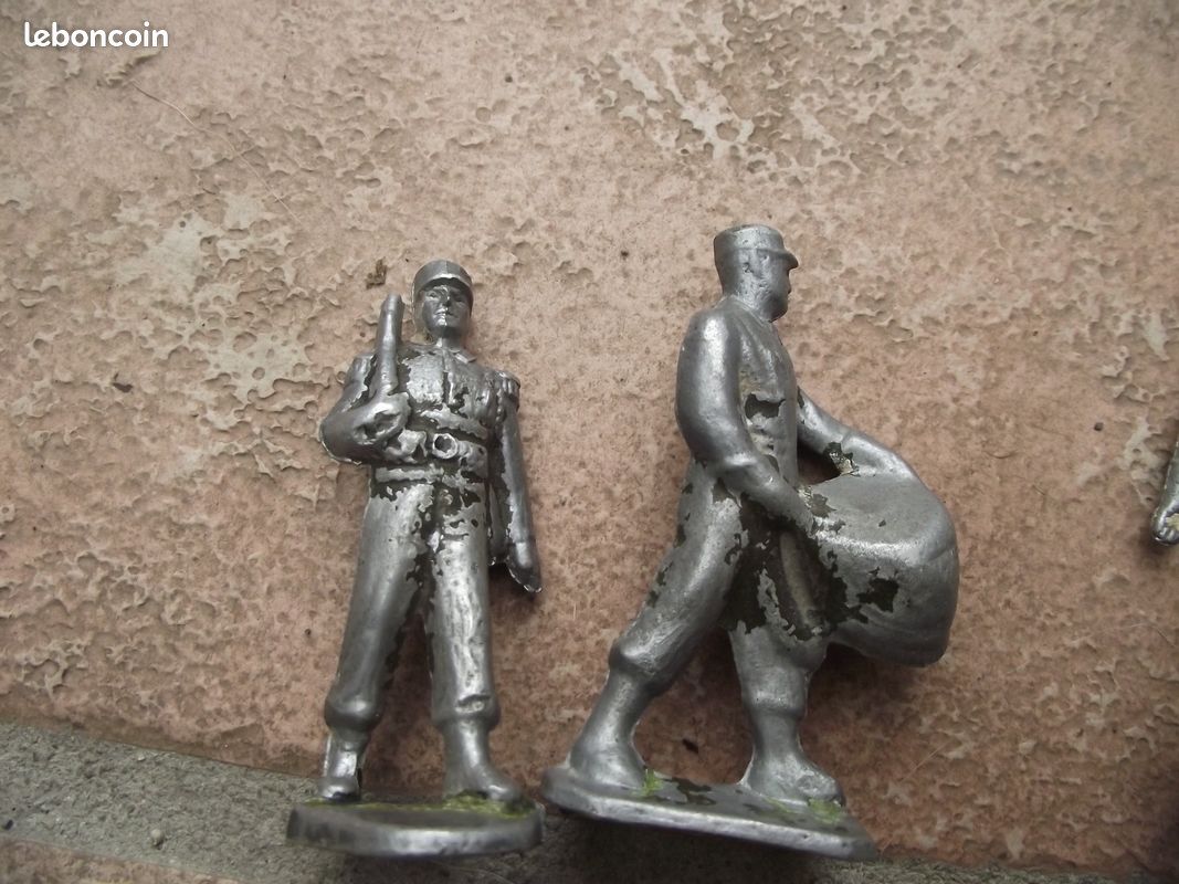 Lot Soldats Plomb Ou étain Français Ancien Régime – Vers 1900 – Arbres Et Buissons – Jouet Ancien