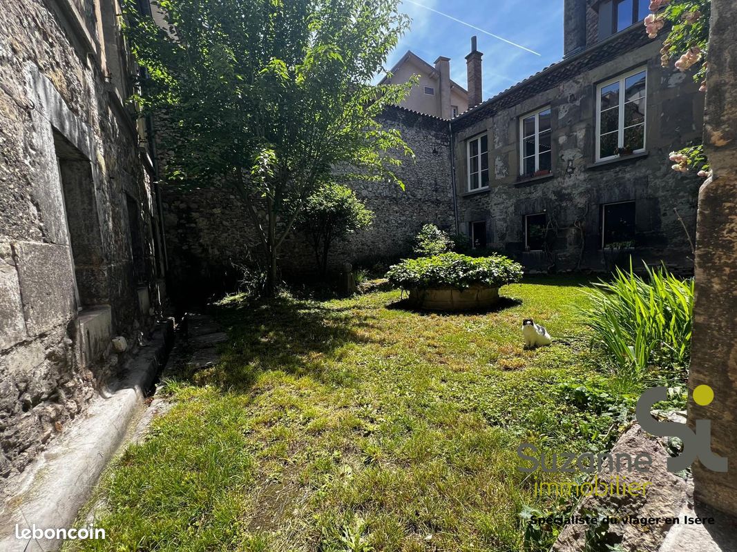 Appartement 3 pièces 76 m² · à Grenoble · 76 m² · 970 €