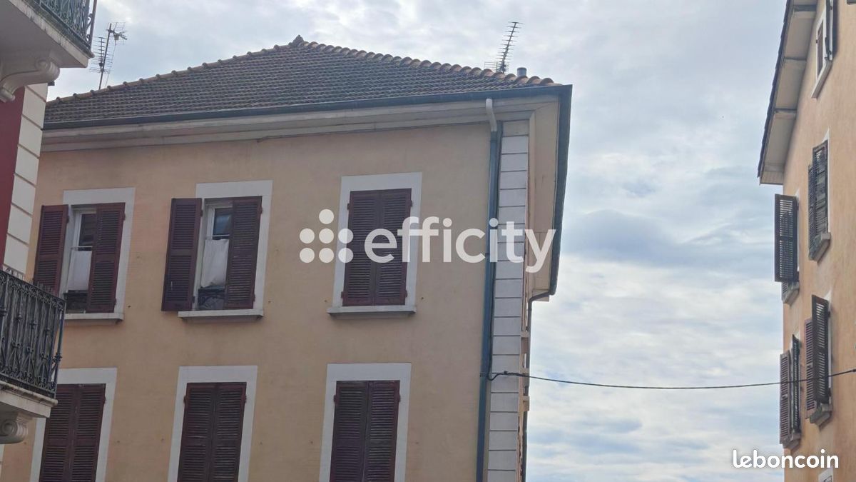 Immeuble 2 pièces 232 m² · à Voiron · 232 m² · 429 000 €
