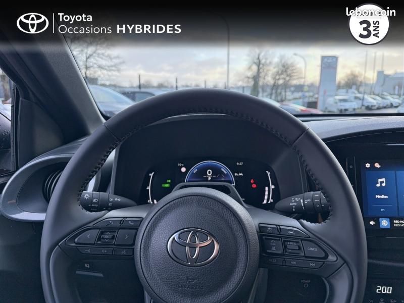 Toyota Aygo X 116h Graphic (image 13)