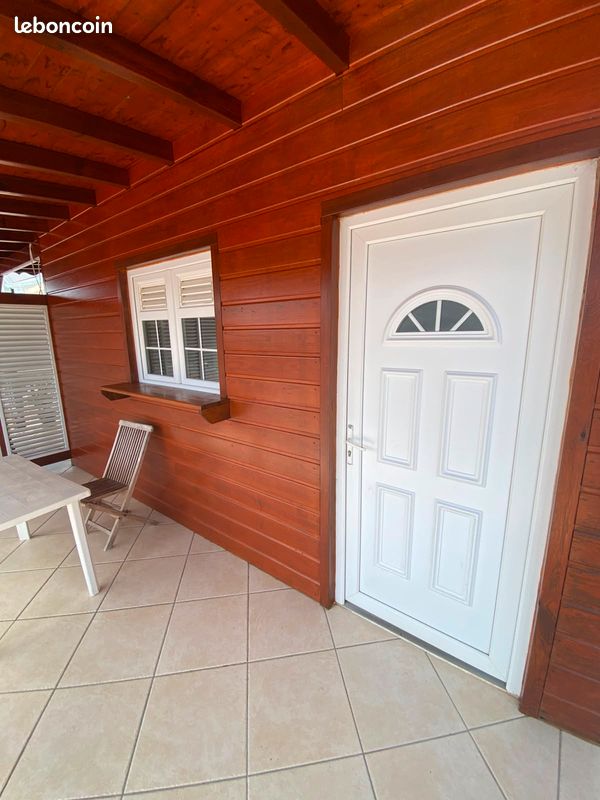 Appartement 2 pièces 35 m² · à Les Trois-Îlets · 35 m² · 1 090 €