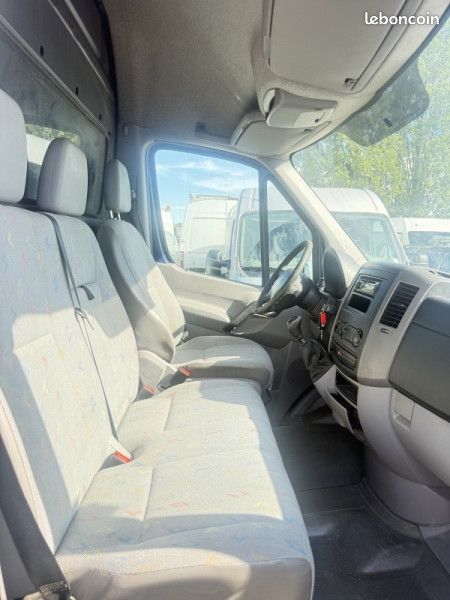 Volkswagen CRAFTER FG 35 2.5 TDI 109CH 3665 HAUT (image 5)