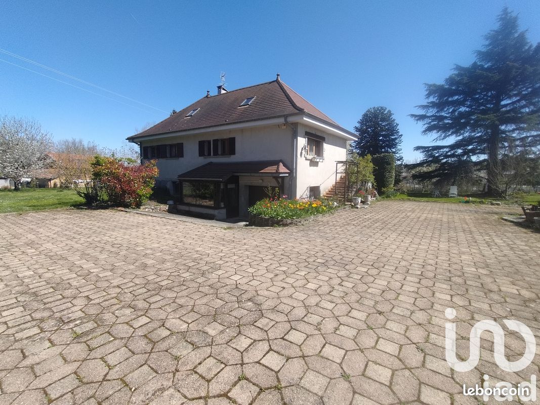 Maison 5 pièces 123 m² · à Bourgoin-Jallieu · 123 m² · 299 900 €