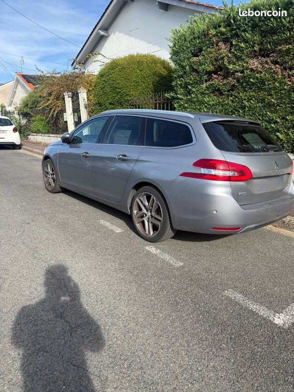 Peugeot 308 SW Féline 2.0 BlueHDi 150 ch (image 2)