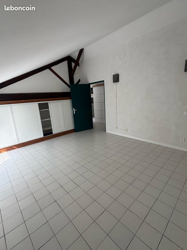 Appartement 3 pièces 70 m² · à Oraison · 70 m² · 860 €/mois