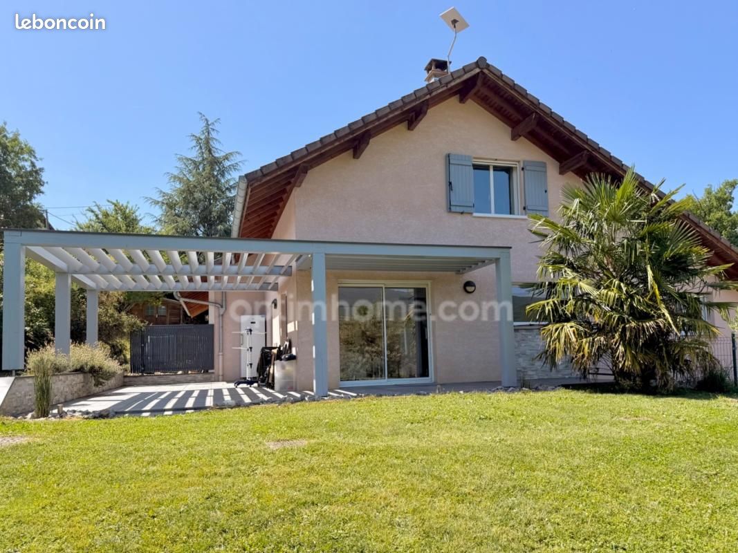 Maison 4 pièces 107 m² · à Chapeiry · 107 m² · 550 000 €