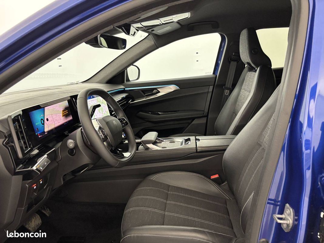 RENAULT Austral full hybrid E-Tech 200 ch Techno (image 9)