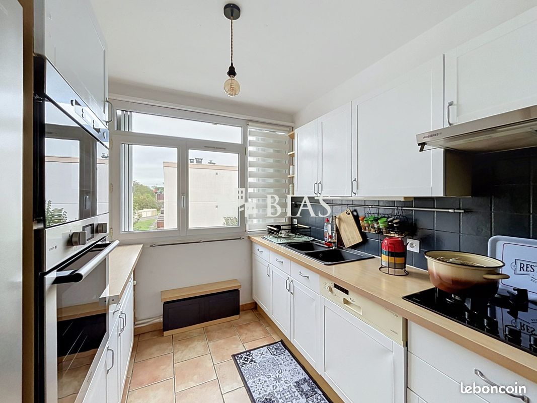 Appartement 5 pièces 79 m² · à Saint-Aubin-lès-Elbeuf · 79 m² · 96 000 €