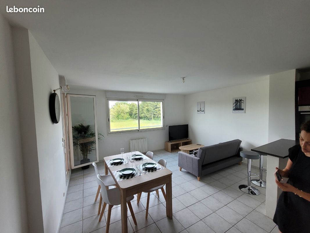 Appartement 3 pièces 70 m² · à Entraigues-sur-la-Sorgue · 70 m² · 210 000 €