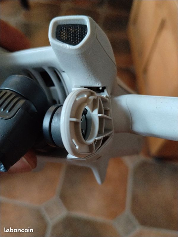 Drone DJI Mini 3 pour pièces (image 2)