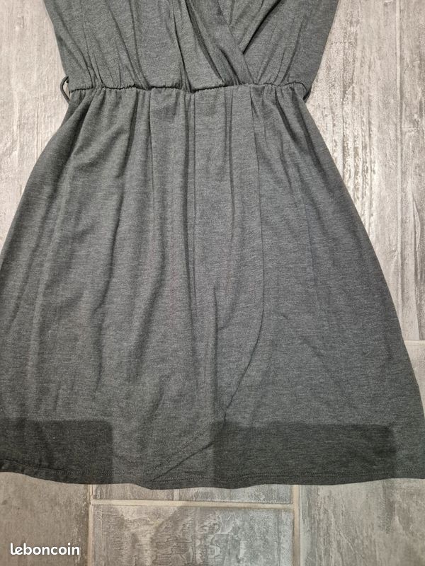 Robe Tunique Grise LMV - Taille 38/40, Modèle Gris 606, Brodée, En Coton/polyester, Très Bon état