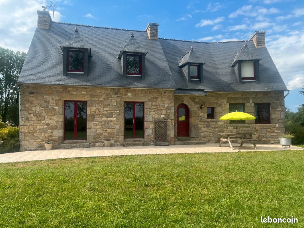 Maison 8 pièces 222 m² · à Guingamp · 222 m² · 500 000 €