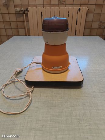 Moulin à café électrique orange Moulinex vintage , made in France , French vintage, années 50 - France