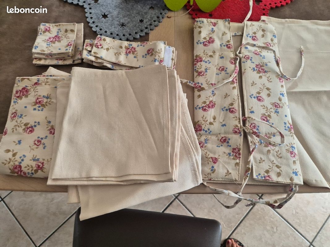 Ensemble de table (image 1)