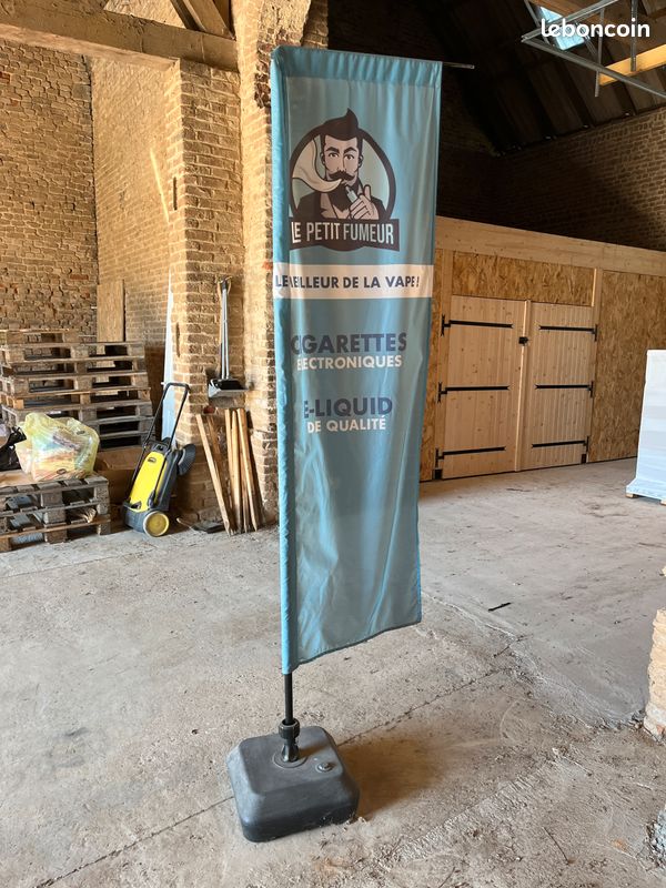Drapeau publicitaire avec pied - Collection Drapeau publicitaire avec pied - Collection