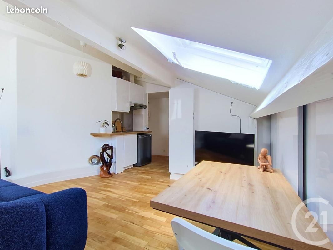 Appartement 1 pièce 17 m² · à Paris · 17 m² · 199 000 €
