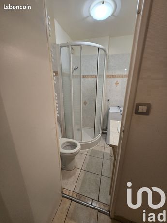 https://img.leboncoin.fr/api/v1/lbcpb1/images/1e/c0/b7/1ec0b7c0e746bd8afc52444672b7a66699d0c79a.jpg?rule=ad-image