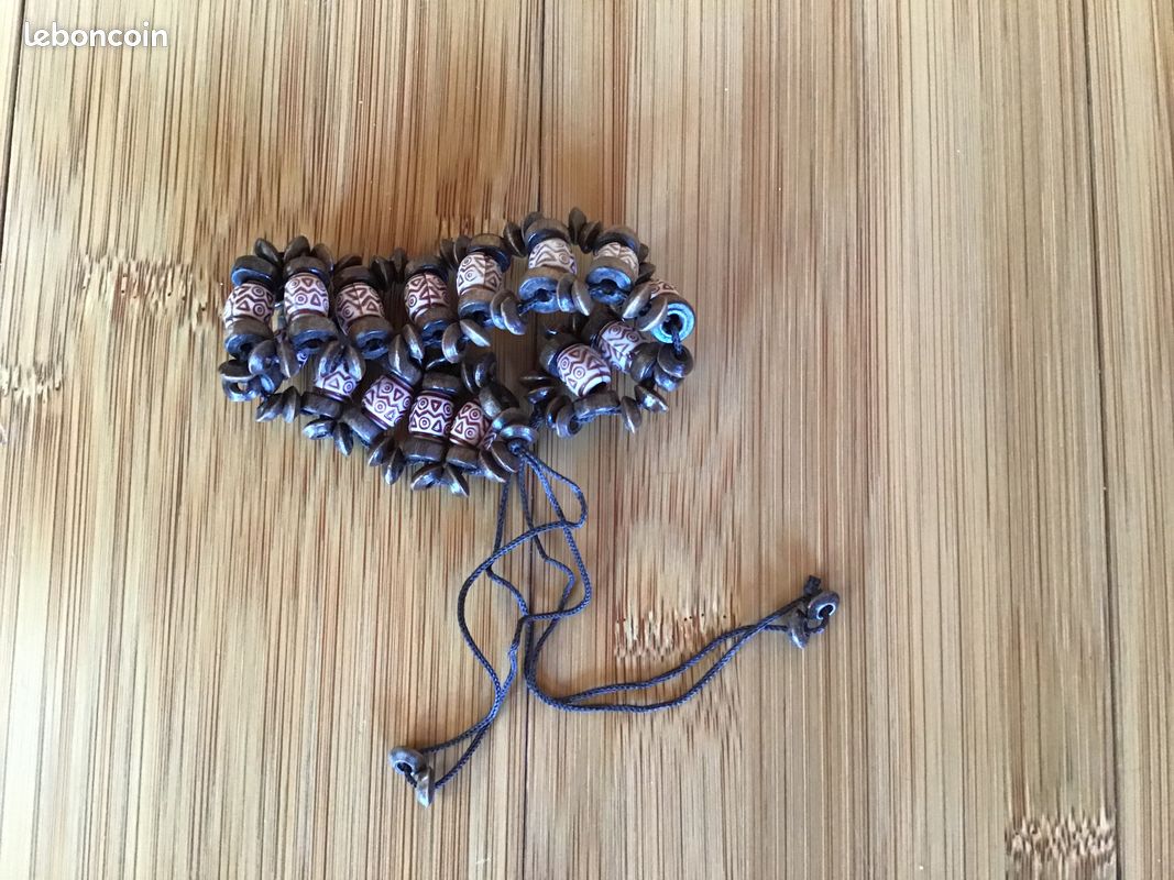 Bracelet ethnique en bois (image 2)