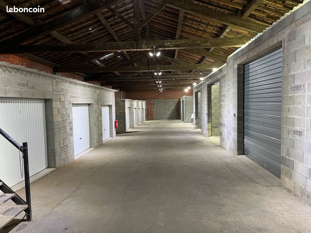 BOX GARAGE 13m2 100% Sécurisé dans Entrepôt · à Thouars-sur-Arize · 109 €/mois