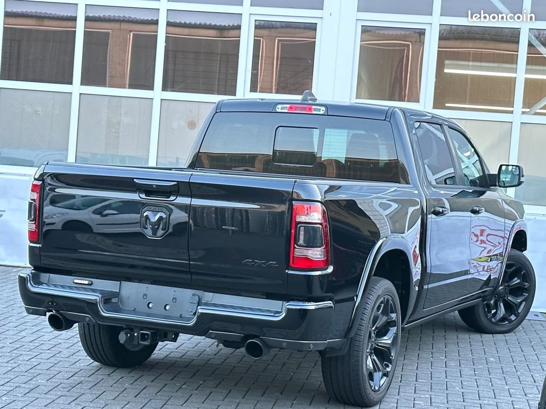 Dodge RAM 1500 Limited 5.7 HEMI eTorque 401 ch 4x4 – Pano – Harman Kardon – 360° – E-Step (image 3)