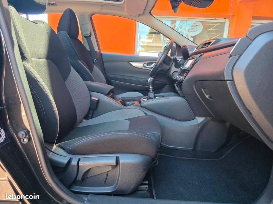 Nissan Qashqai 1.5 DCi 110 BVM6 N CONNECTA 360° TOIT Pano JA18 (image 16)